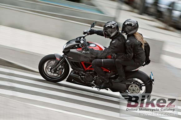 Ducati Diavel Carbon