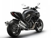 Ducati_Diavel_Carbon_2012