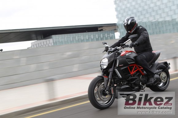 Ducati Diavel Carbon