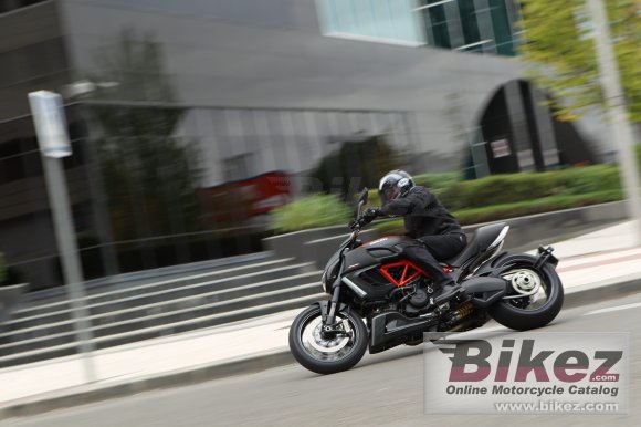 Ducati Diavel Carbon