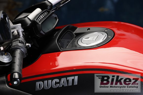 Ducati Diavel Carbon