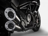 Ducati_Diavel_Carbon_2016
