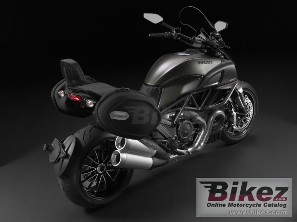 Ducati Diavel Strada