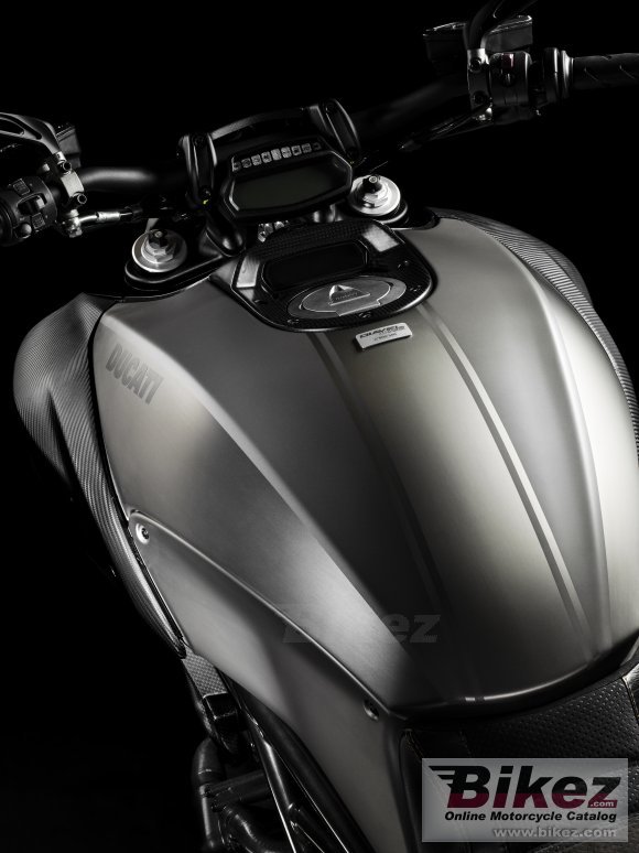 Ducati Diavel Titanium