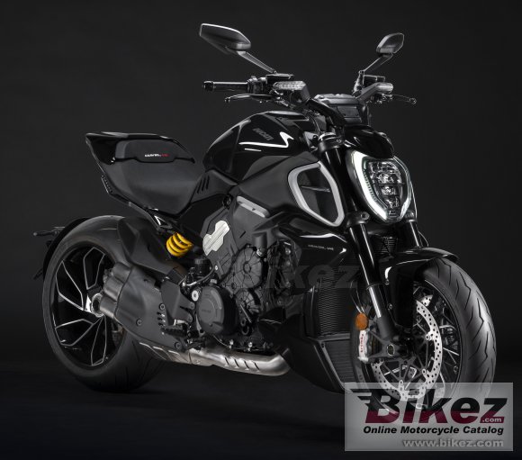 Ducati Diavel V4