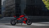 Ducati_Diavel_V4_2023