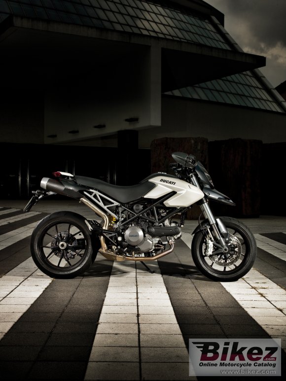 Ducati Hypermotard 796