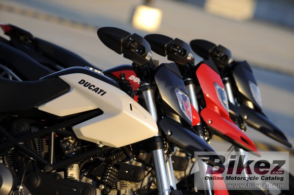 Ducati Hypermotard 796