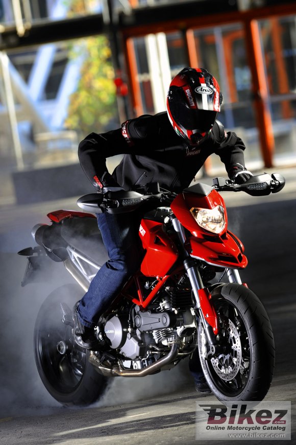 Ducati Hypermotard 796