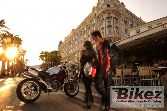 Ducati Monster 1100