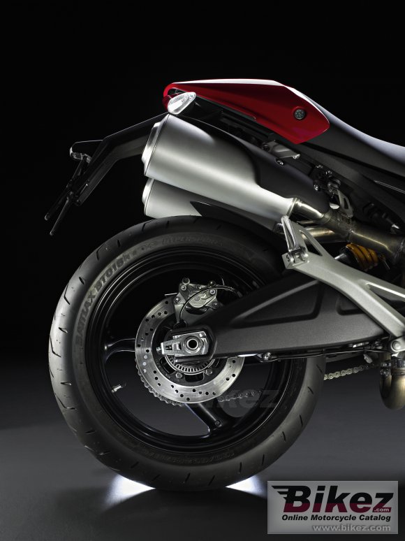 Ducati Monster 696