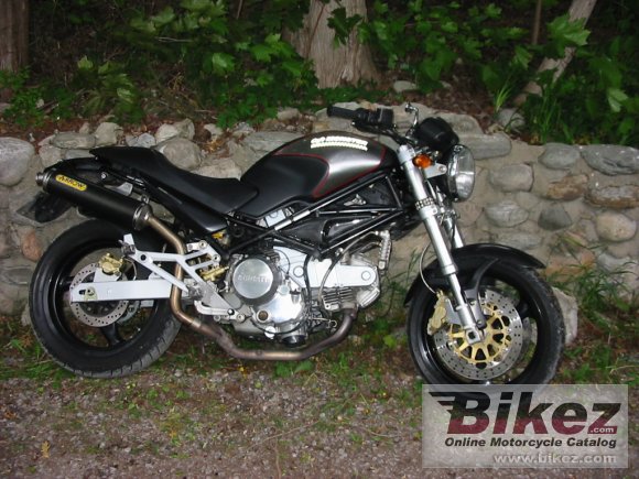 Ducati Monster 750