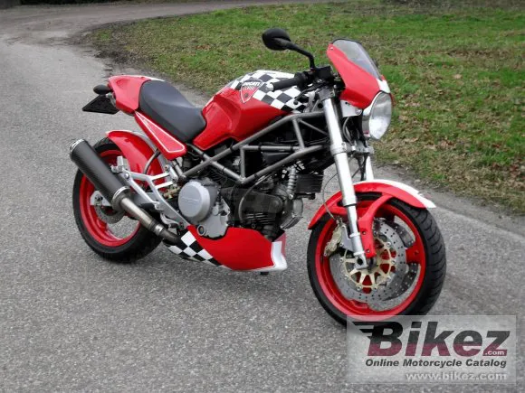 Ducati Monster 750