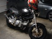 Ducati_Monster_750_i.e._Dark_2002