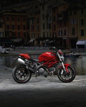 Ducati_Monster_796_2013