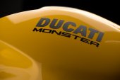 Ducati_Monster_821_2018