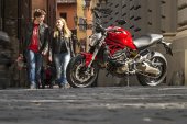 Ducati_Monster_821_2016
