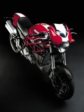 Ducati_Monster_S4R_Testastretta_2007