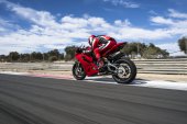 Ducati_Panigale_V2_2025