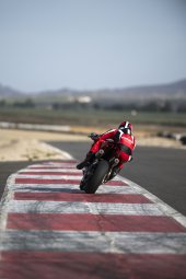 Ducati Panigale V2