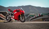 Ducati_Panigale_V4_S_2018