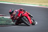 Ducati_Panigale_V4_S_2022