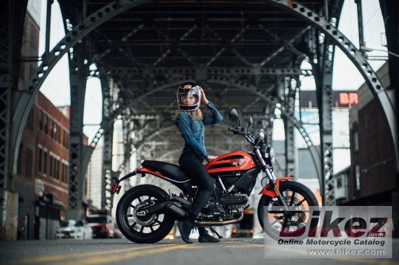 Ducati Scrambler Sixty2