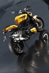 Ducati_Streetfighter_848_2012