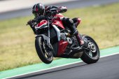 Ducati_Streetfighter_V2_2022