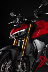 Ducati_Streetfighter_V2_2025