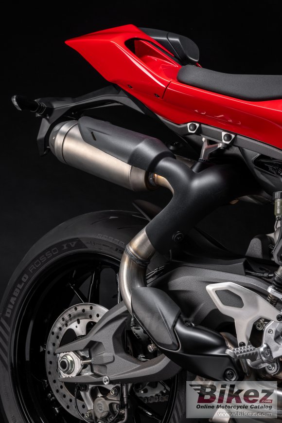 Ducati Streetfighter V2