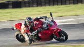 Ducati_Supersport_950_2025