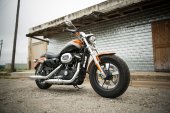 Harley-Davidson_1200_Custom_Limited_Edition_A_2016