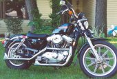 Harley-Davidson_883_Sportster_Hugger_1993
