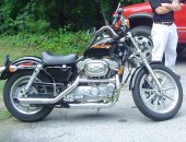 Harley-Davidson_883_Sportster_Hugger_1995
