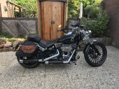 Harley-Davidson_CVO_Breakout_2013