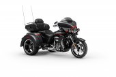 Harley-Davidson_CVO_Tri_Glide_2020