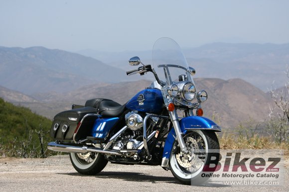 Harley-Davidson FLHRC Road King Classic