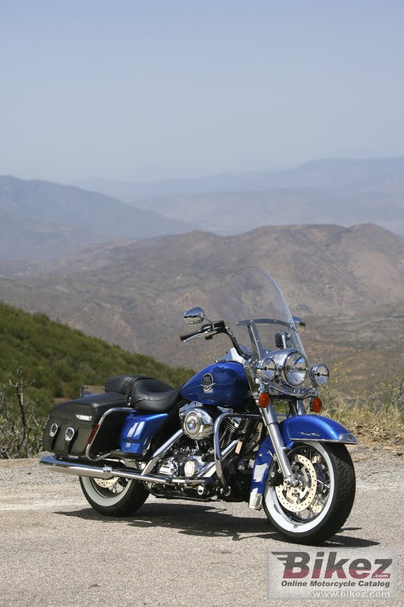 Harley-Davidson FLHRC Road King Classic