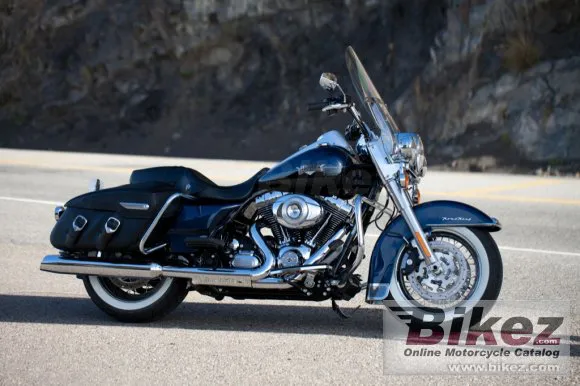 Harley-Davidson FLHRC Road King Classic