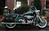 Harley-Davidson_FLHRCI_Road_King_Classic_2000