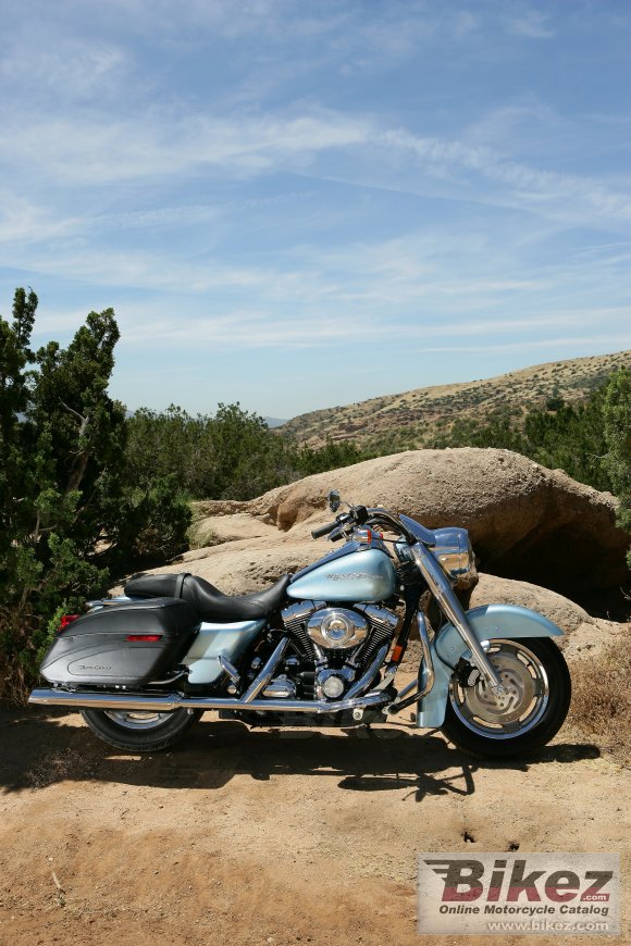 Harley-Davidson FLHRS Road King Custom