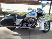 Harley-Davidson_FLHRSI_Road_King_Custom_2005