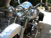 Harley-Davidson_FLHRSI_Road_King_Custom_2006