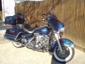 Harley-Davidson_FLHT_Electra_Glide_Standard_2000