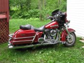 Harley-Davidson_FLHTC_1340_Electra_Glide_Classic_%28reduced_effect%29_1990