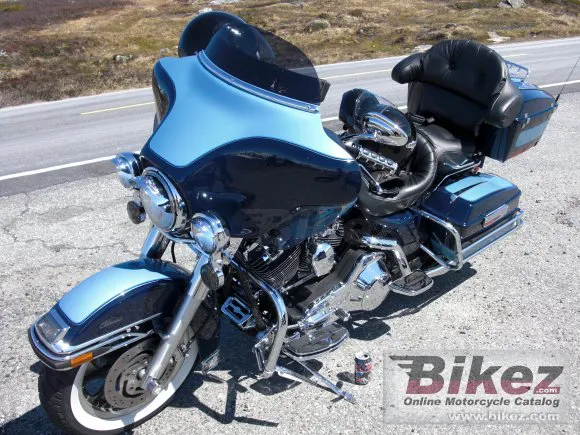 Harley-Davidson FLHTC Electra Glide Classic