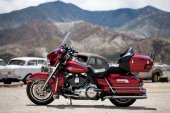Harley-Davidson_FLHTCU_Ultra_Classic_Electra_Glide_2012
