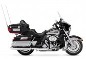 Harley-Davidson_FLHTCU_Ultra_Classic_Electra_Glide_2011