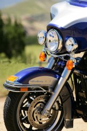 Harley-Davidson_FLHTCU__Ultra_Classic_Electra_Glide_2007